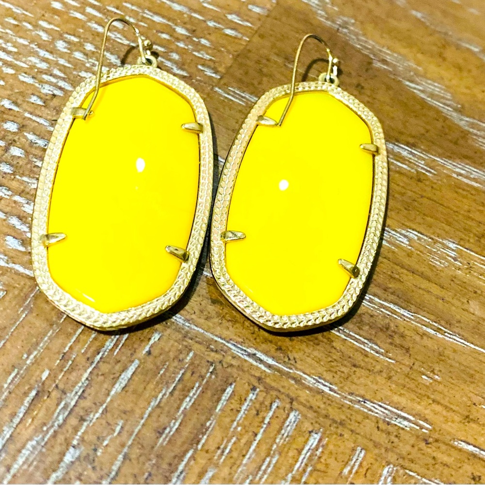 Kendra Scott Elle Yellow Earrings